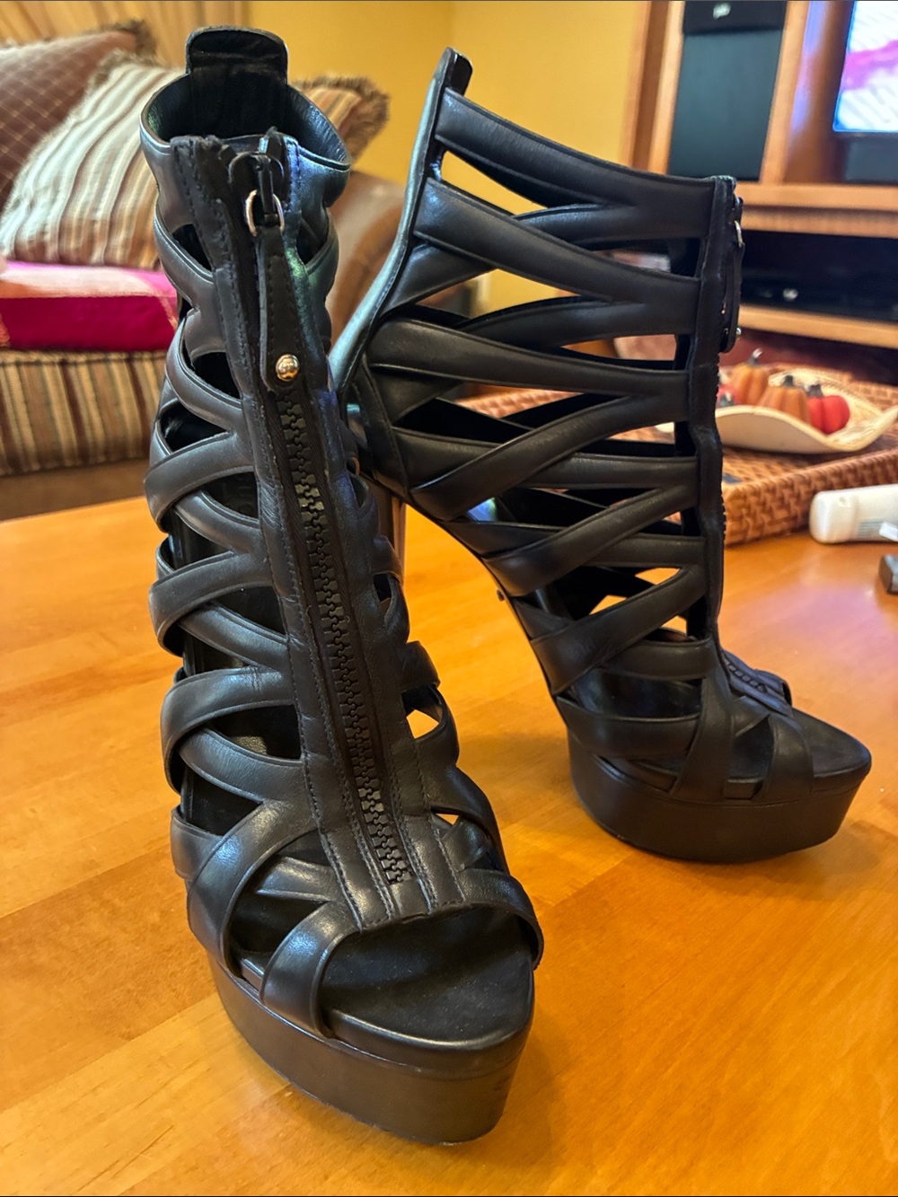 Vintage Gucci Black Platform Peep-toe cage boot Zip-Up size 38
